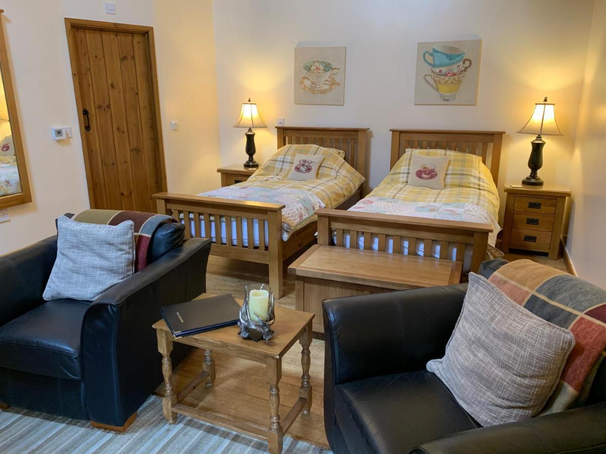 The Reindeer Retreat Buttercup Twin Hotel Kidwelly Eksteriør billede